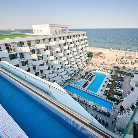 Wave N' Sea Apartment In Infinity Beach Resort - Parking Mamaia Buitenkant foto
